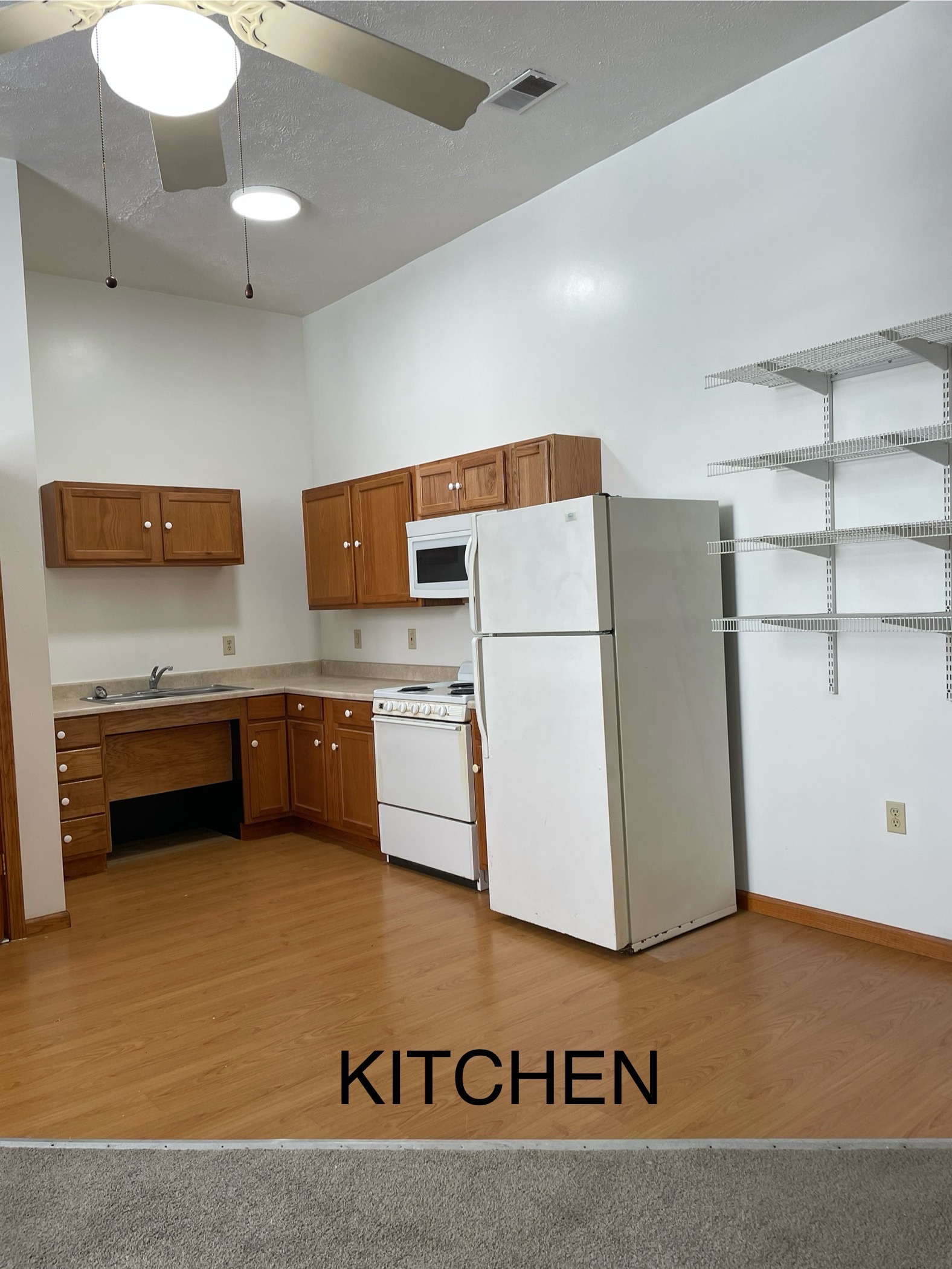 102 N. Main St, Apt E